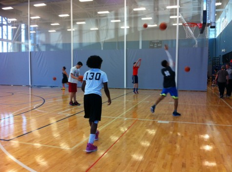 Boys Varsity Basketball prepares for a new season in the Blue Conference