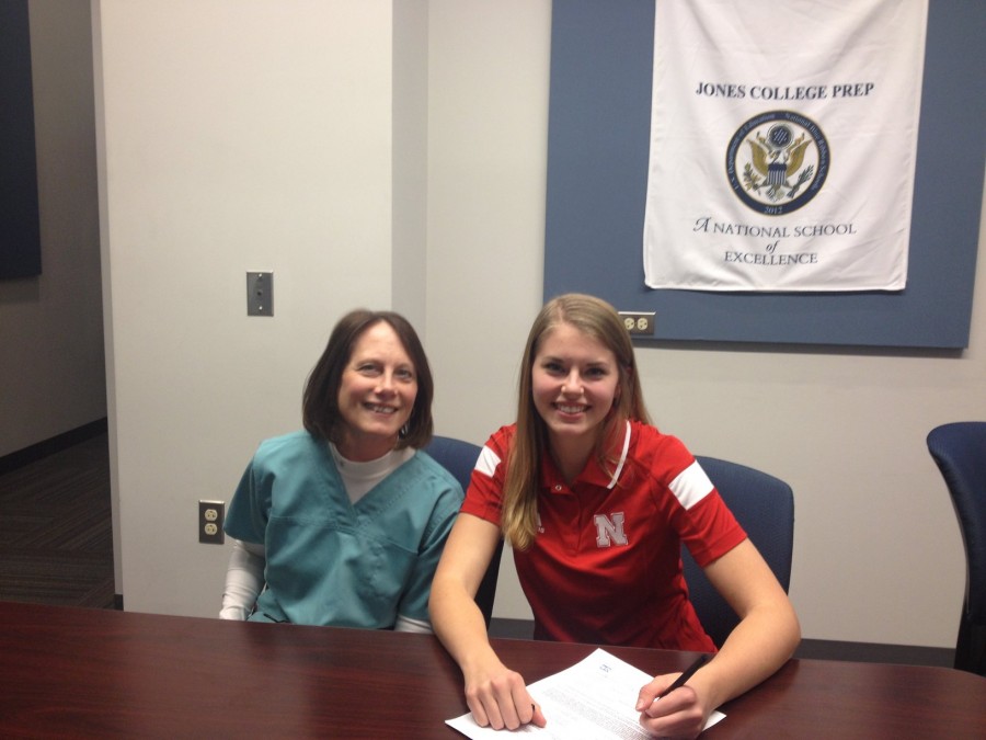 Julie Lohman '15 with her mother