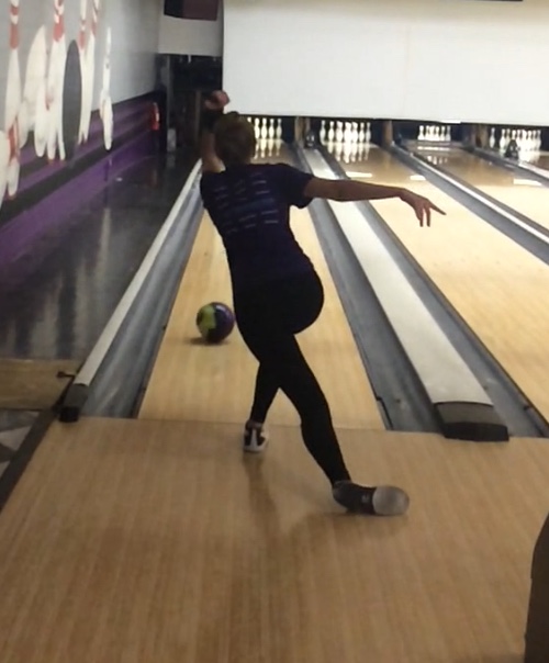 Julie Lohman practicing at Diversey River Bowl. They are her favorite lanes in Chicago. 