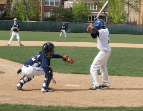 Luis Gomez stops the opposite teams pitch.