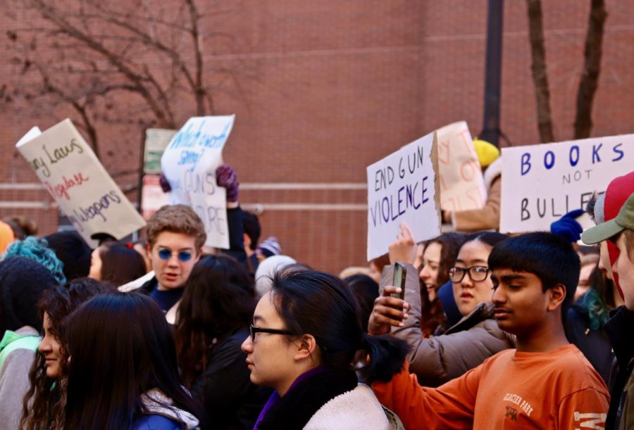 Signs+and+chants+were+used+by+students+to+send+their+message+to+the+public